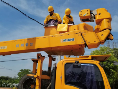 高溫天，創(chuàng)輝兄弟們堅(jiān)守一線(xiàn)（一）